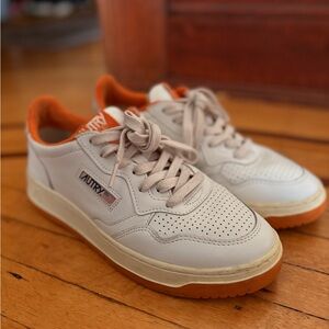 Autry Women's White and Orange Sneakers